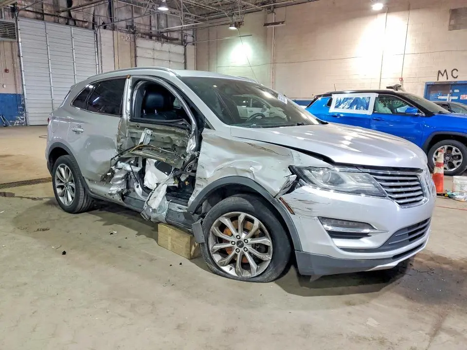 2015 LINCOLN MKC   
