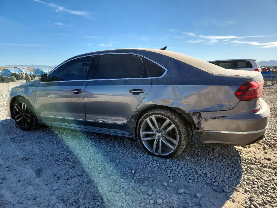 2017 VOLKSWAGEN PASSAT R-LINE  