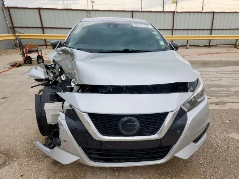 2021 NISSAN VERSA S  