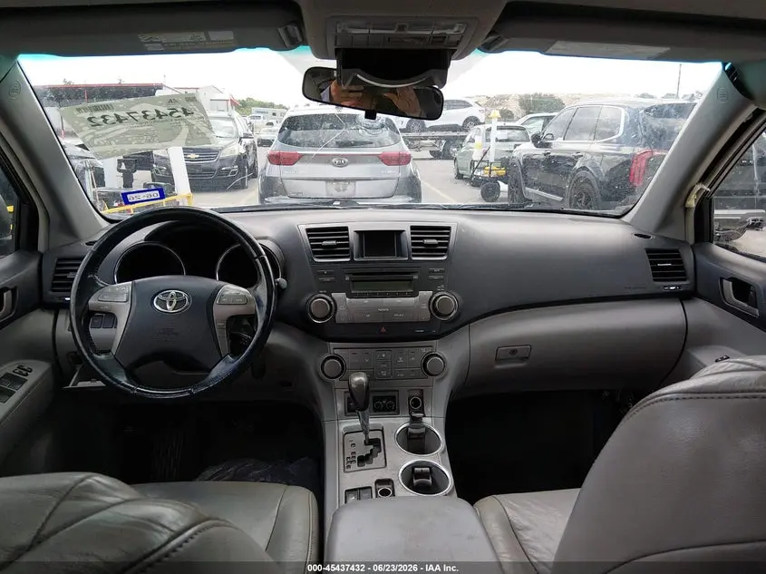 2010 TOYOTA HIGHLANDER SE V6