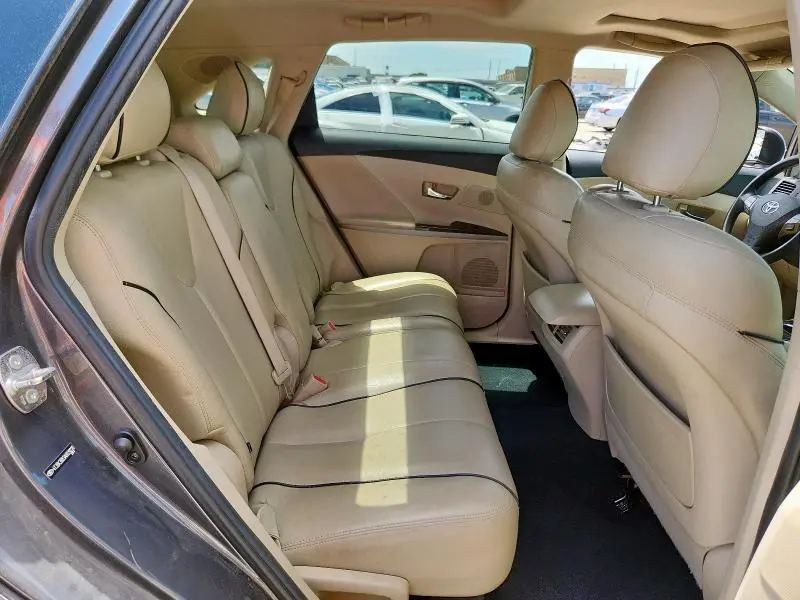 2010 TOYOTA VENZA AWD V6  