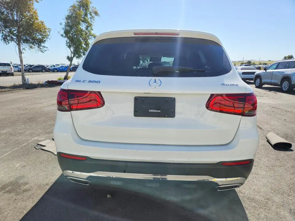 2022 MERCEDES-BENZ GLC 300 4MATIC  