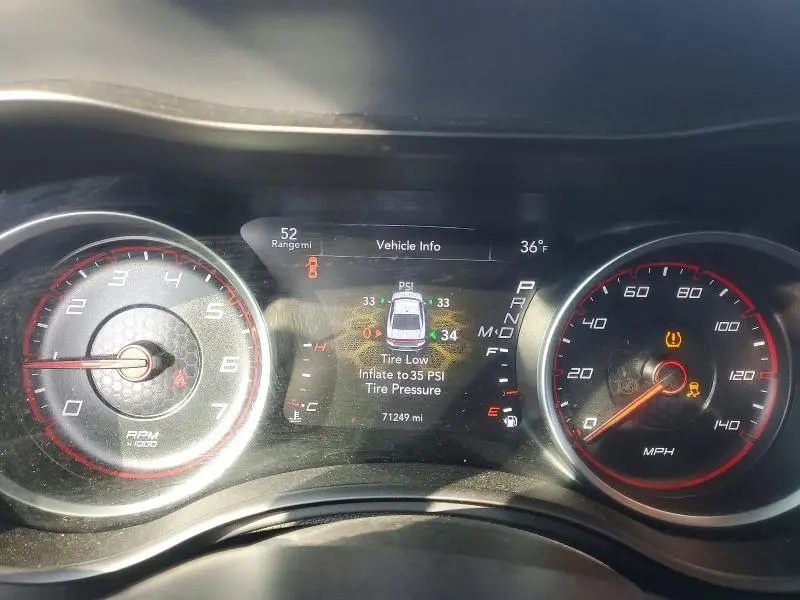 2021 DODGE CHARGER SXT  