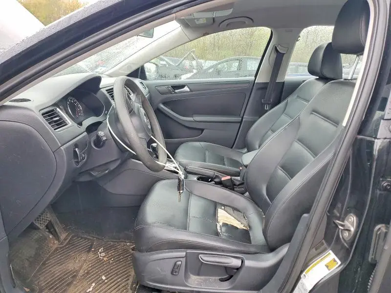 2014 VOLKSWAGEN JETTA SE  