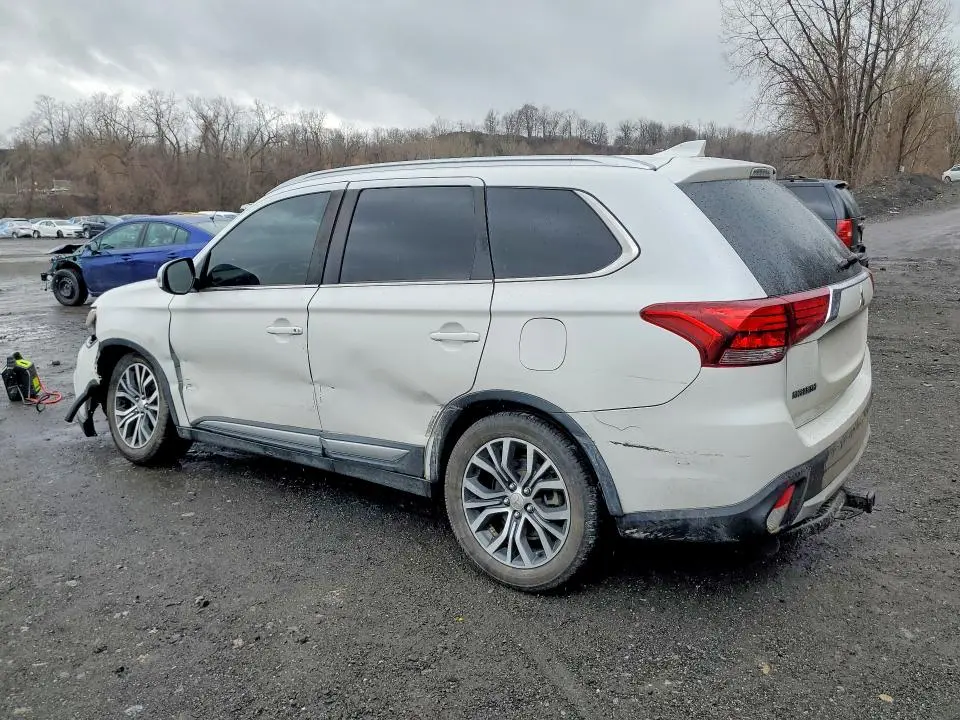 2018 MITSUBISHI OUTLANDER SE  