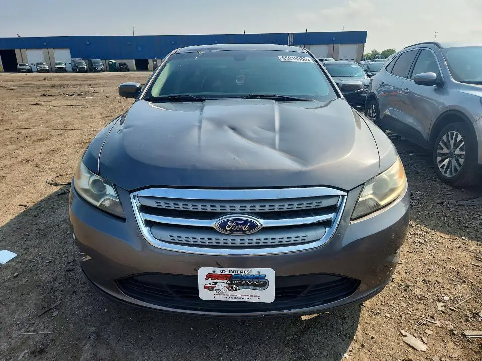 2011 FORD TAURUS SEL  