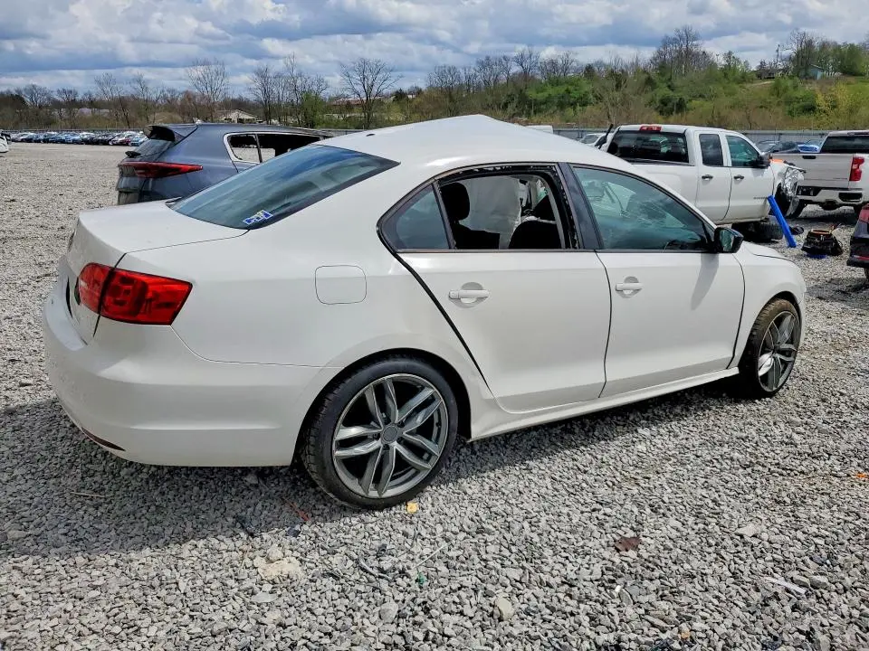 2012 VOLKSWAGEN JETTA   