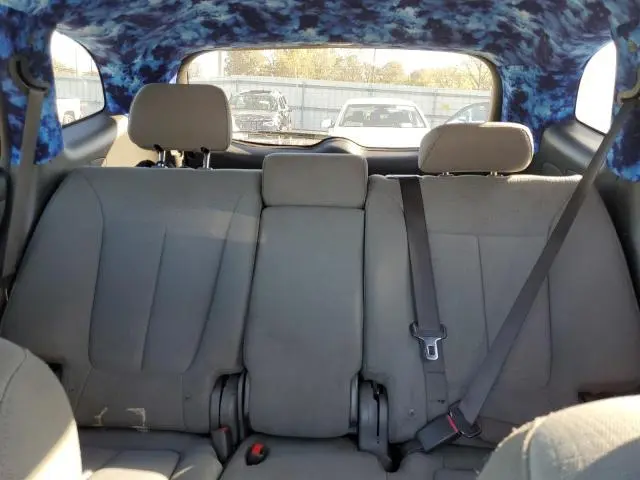 2011 HYUNDAI SANTA FE GLS  