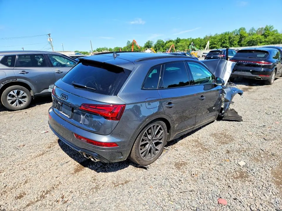 2025 AUDI SQ5 PREMIUM PLUS  