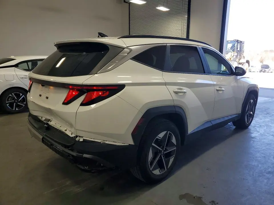 2025 HYUNDAI TUCSON SEL  