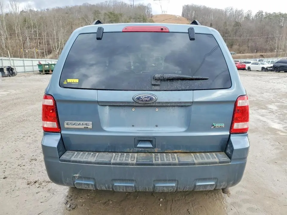 2010 FORD ESCAPE XLT  