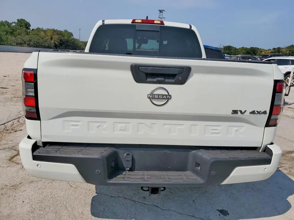 2024 NISSAN FRONTIER SV  