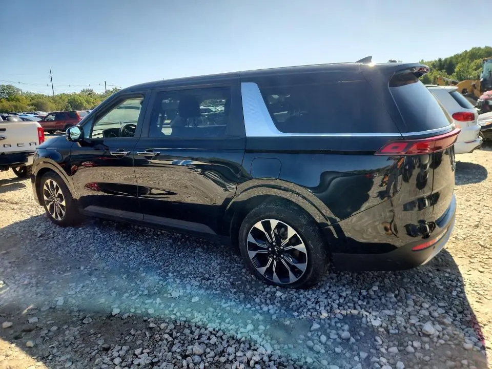 2024 KIA CARNIVAL EX  