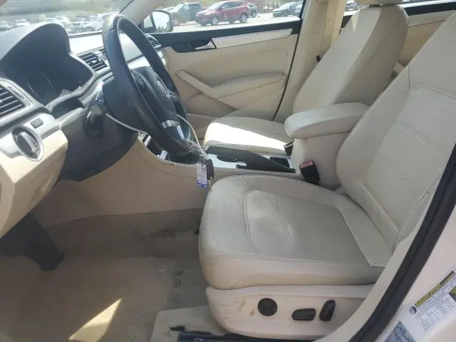 2013 VOLKSWAGEN PASSAT SE  