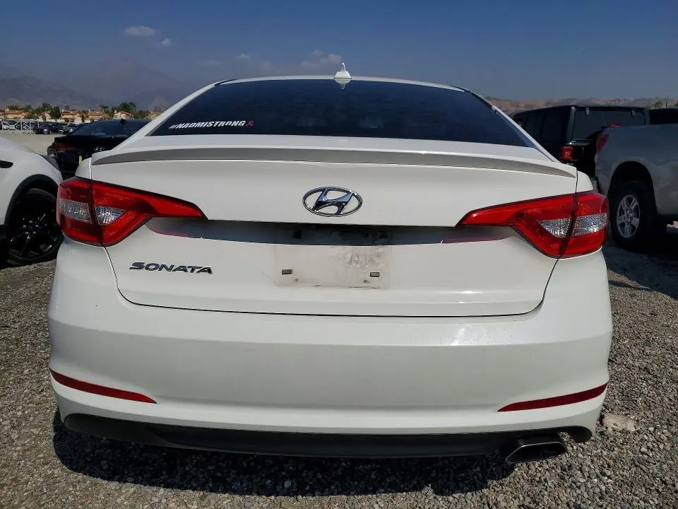 2017 HYUNDAI SONATA SE  