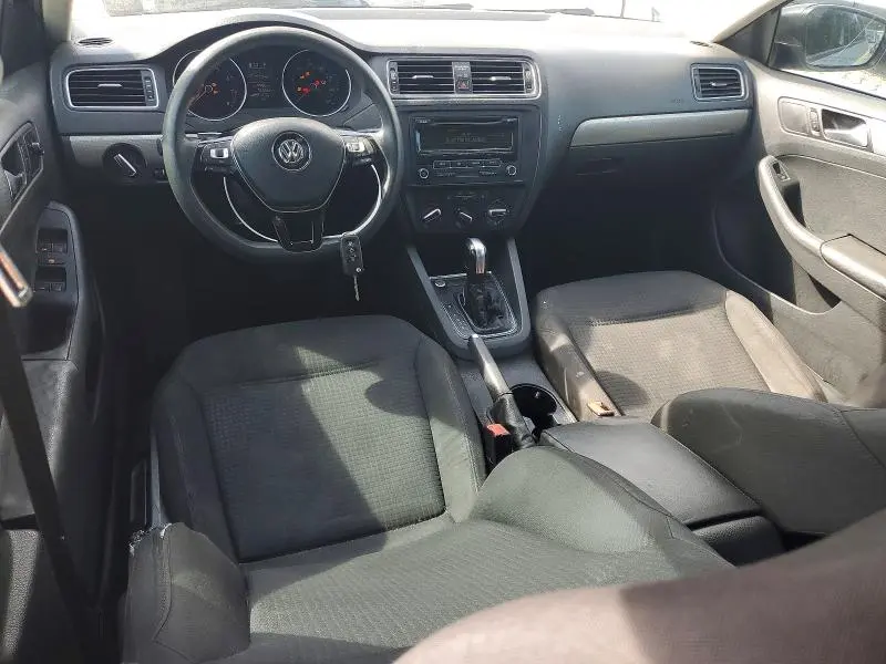 2015 VOLKSWAGEN JETTA SE  