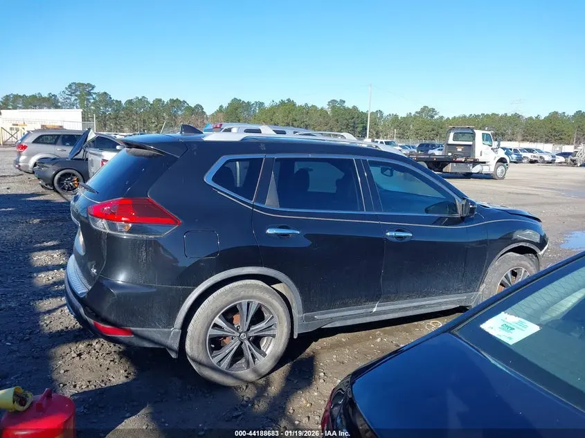 2018 NISSAN ROGUE SL