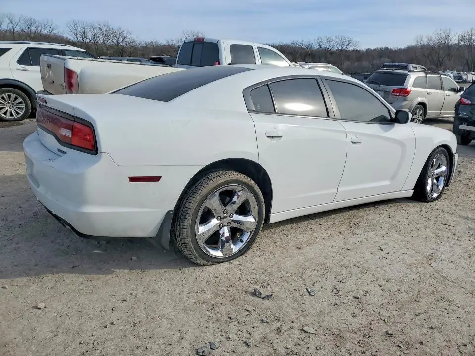 2012 DODGE CHARGER SXT  