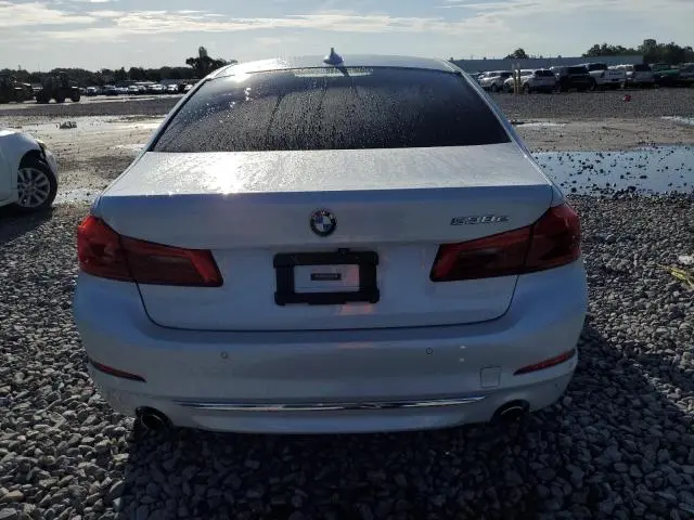 2019 BMW 530E   