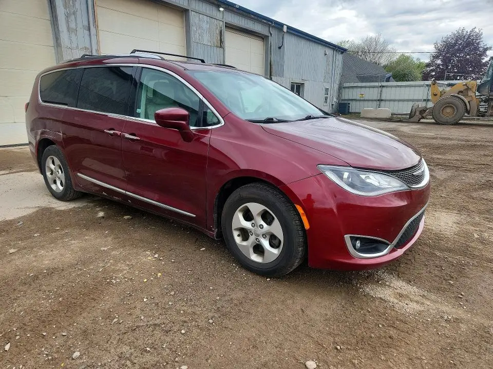 2017 CHRYSLER PACIFICA TOURING L PLUS  