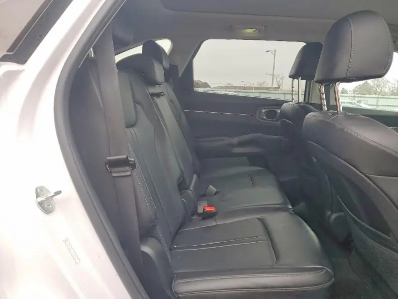 2023 KIA SORENTO X-LINE S  