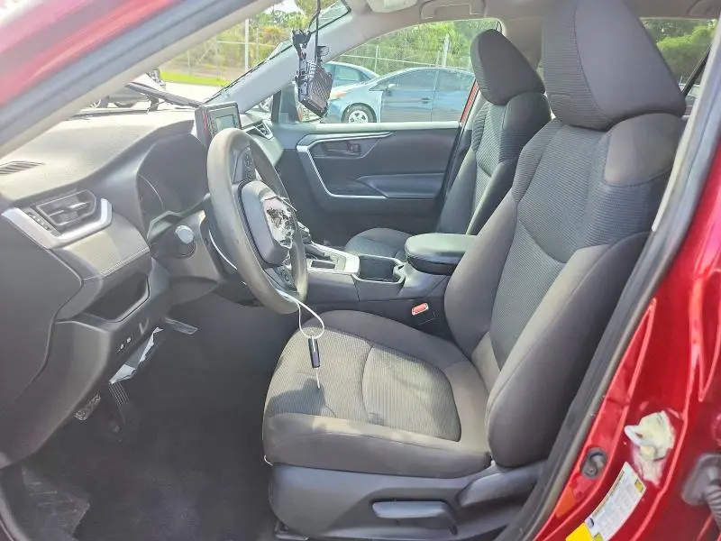 2022 TOYOTA RAV4 LE  
