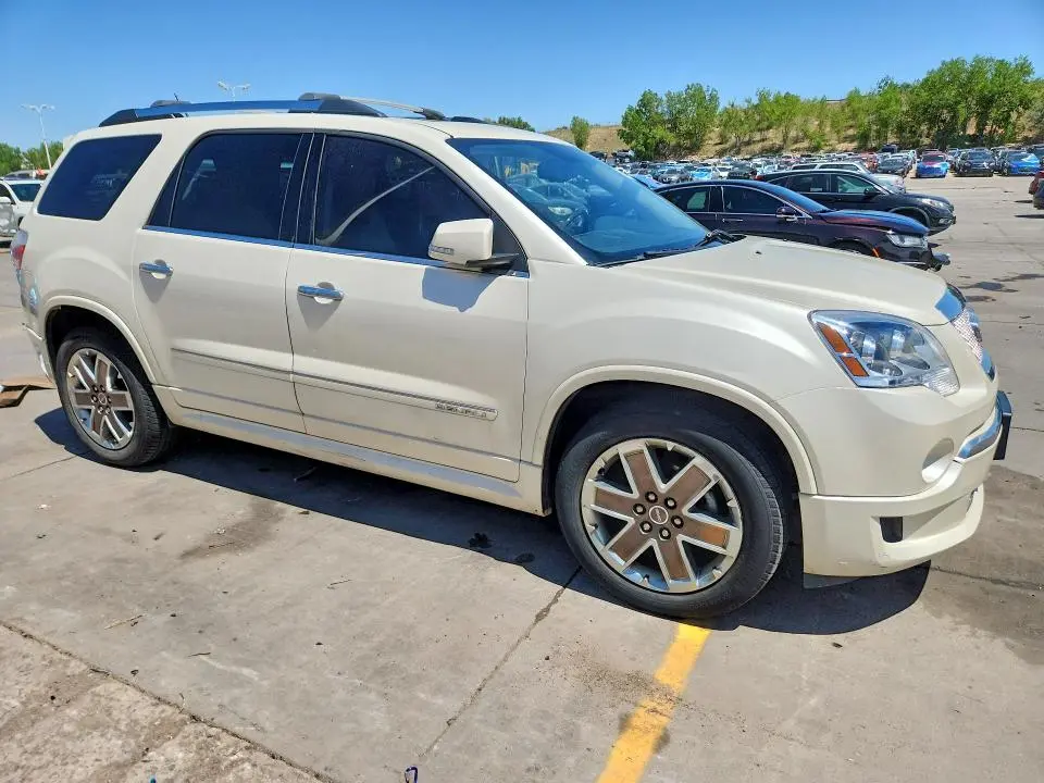 2012 GMC ACADIA DENALI  
