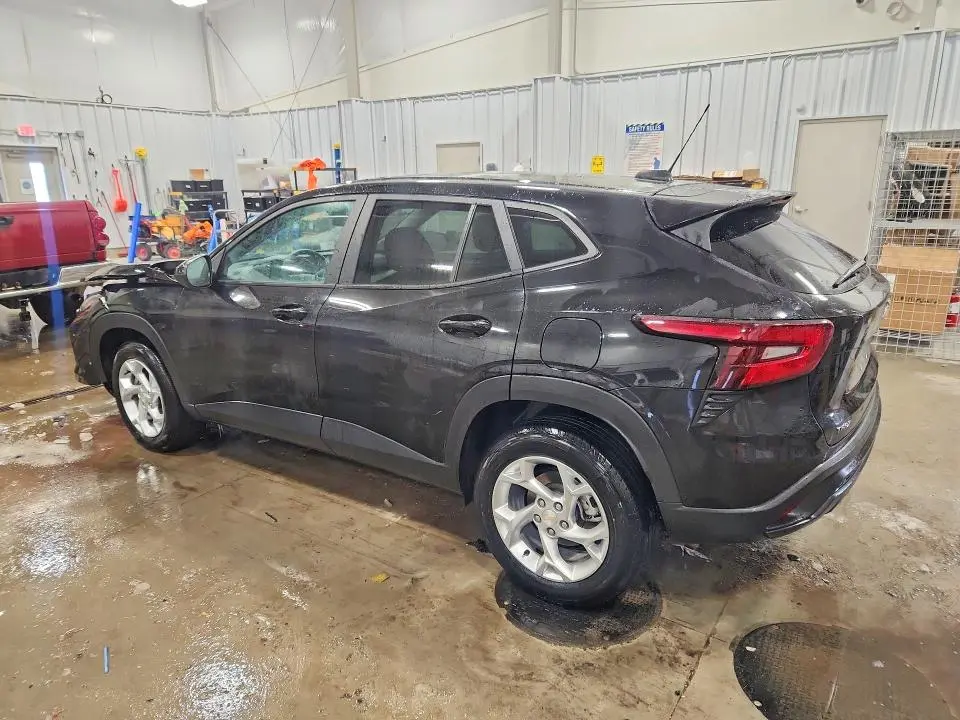 2024 CHEVROLET TRAX LS  