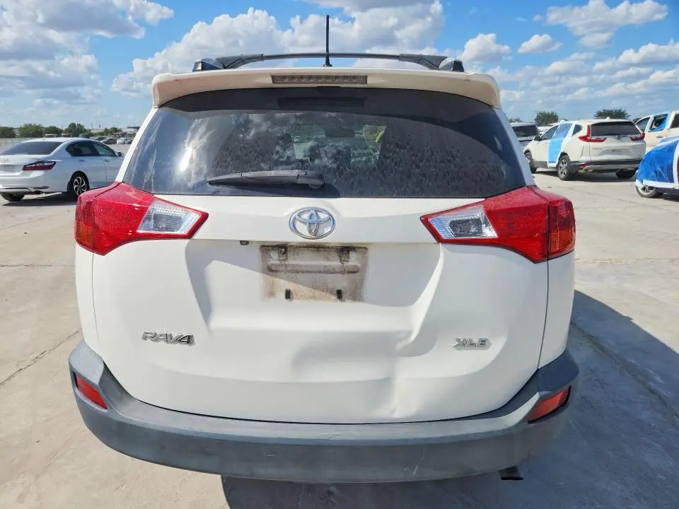 2013 TOYOTA RAV4 XLE  