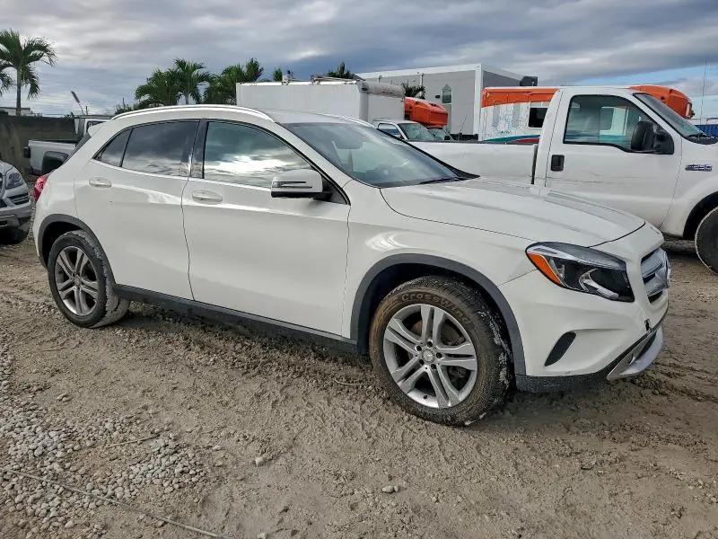 2017 MERCEDES-BENZ GLA 250  
