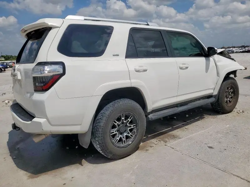2018 TOYOTA 4RUNNER SR5/SR5 PREMIUM  