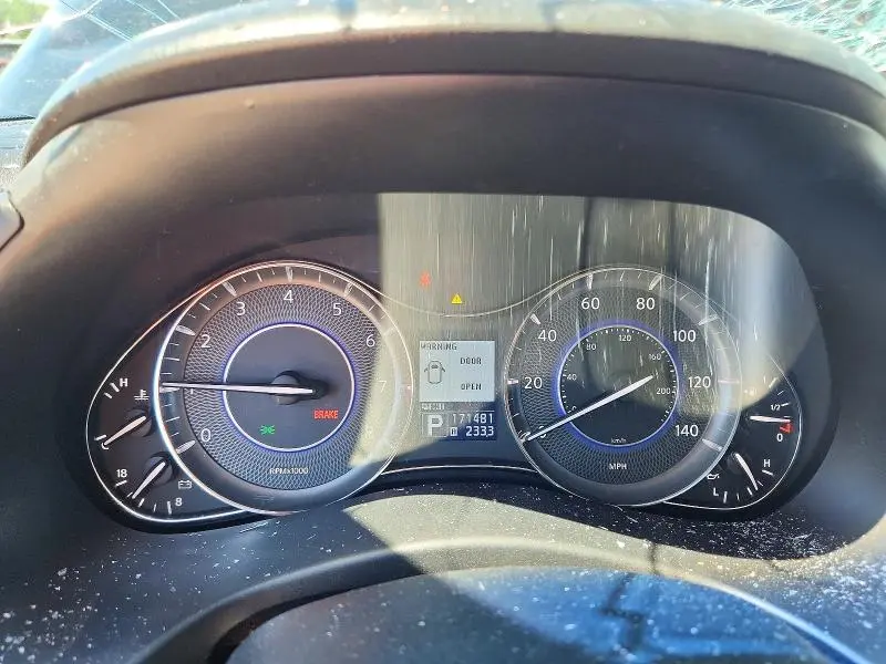 2011 INFINITI QX56 BASE  