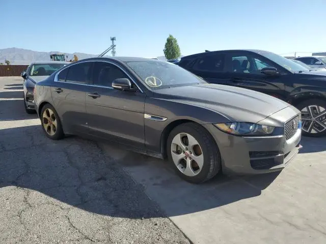 2017 JAGUAR XE PRESTIGE  