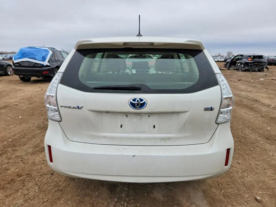 2013 TOYOTA PRIUS V FIVE  
