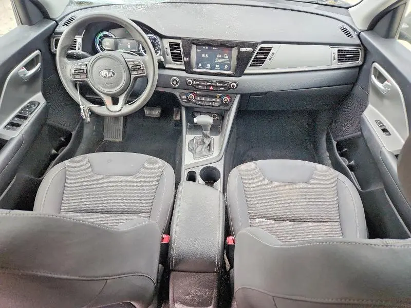 2017 KIA NIRO LX  