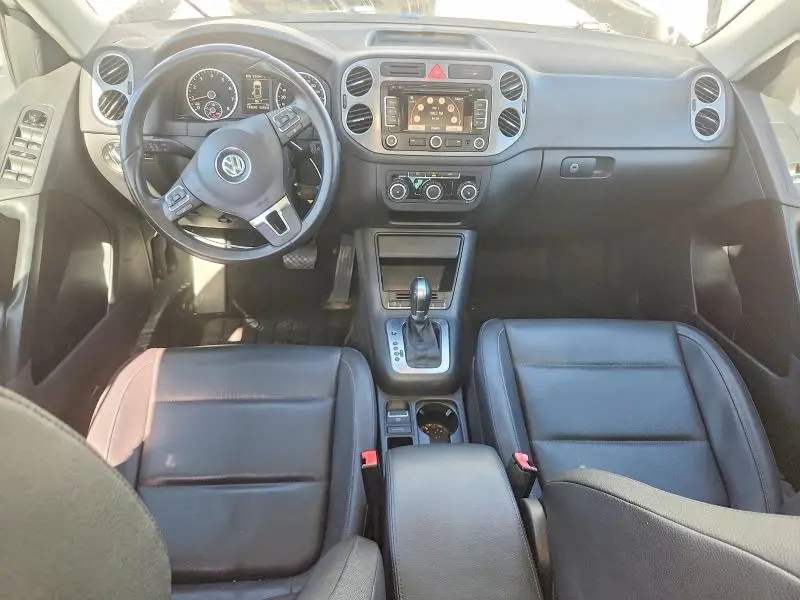 2011 VOLKSWAGEN TIGUAN S  