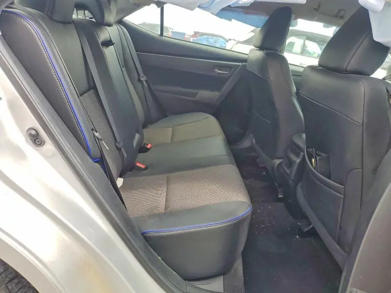 2018 TOYOTA COROLLA SE  