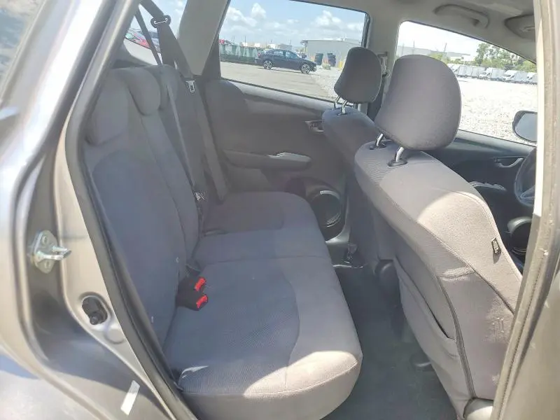 2010 HONDA FIT   
