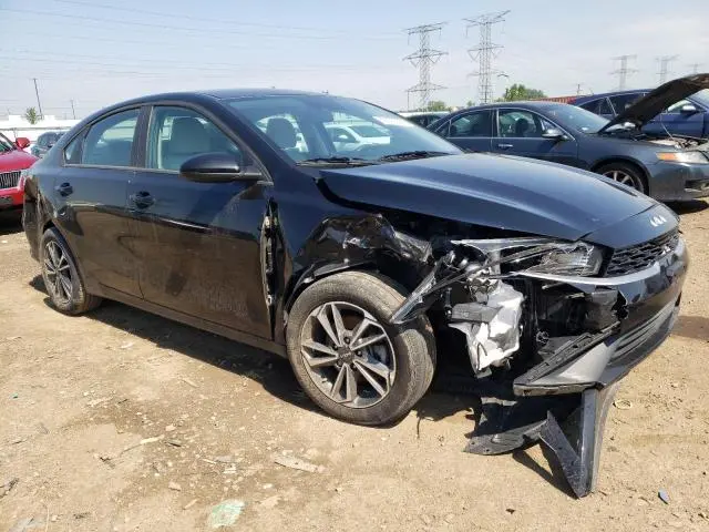 2023 KIA FORTE LX  