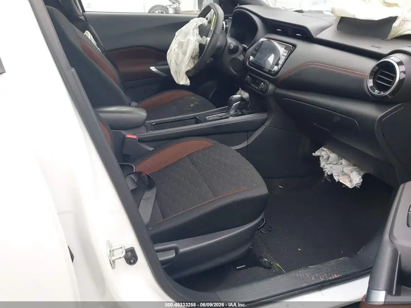 2021 NISSAN KICKS SR XTRONIC CVT