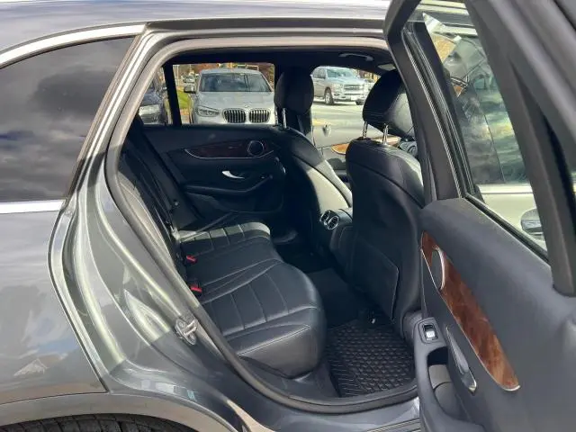 2017 MERCEDES-BENZ GLC 300  