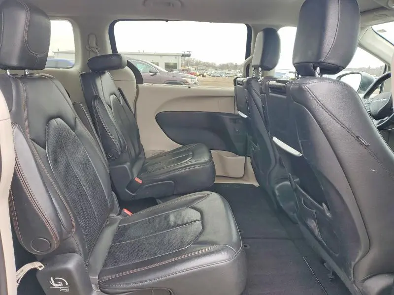 2017 CHRYSLER PACIFICA TOURING L PLUS  