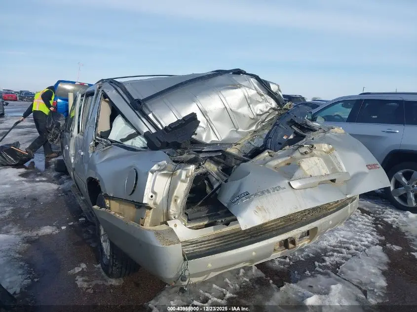 2013 GMC YUKON XL 1500 SLT