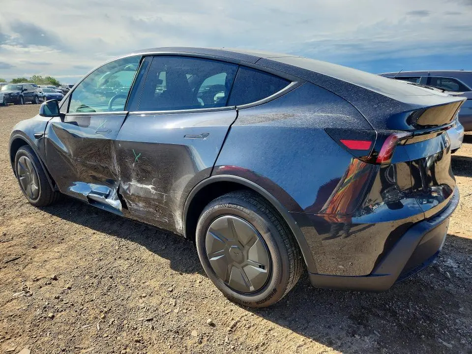 2026 TESLA MODEL Y   