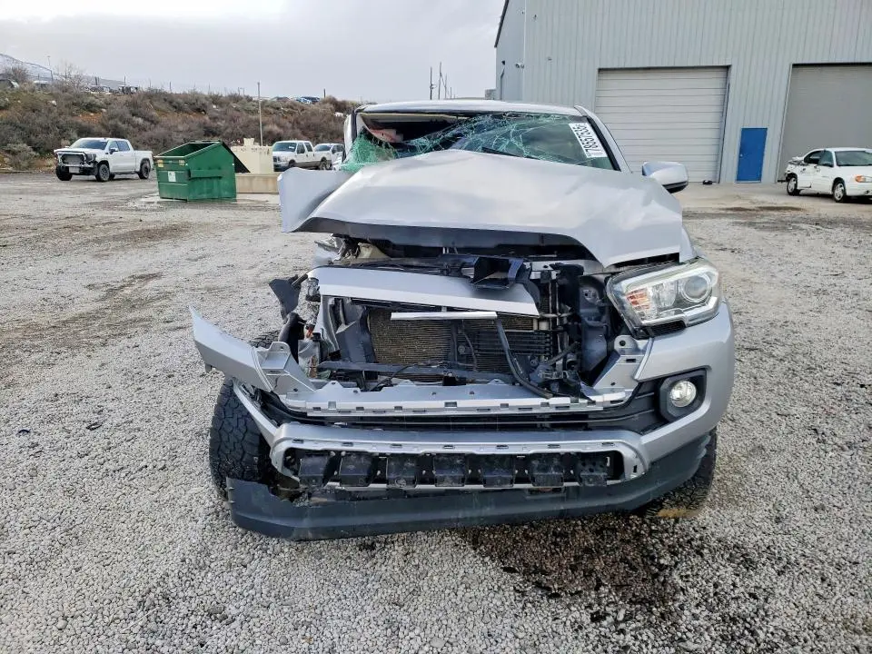 2018 TOYOTA TACOMA SR5 V6  