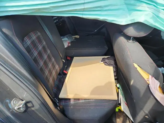 2019 VOLKSWAGEN GTI S