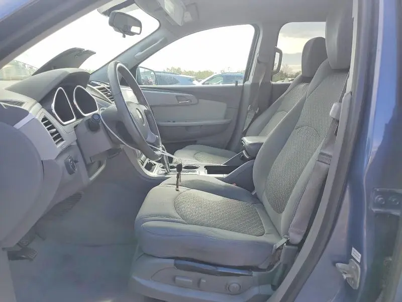 2012 CHEVROLET TRAVERSE LT  