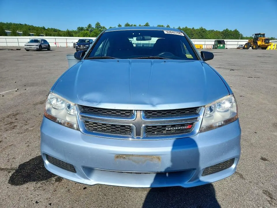 2013 DODGE AVENGER SE  