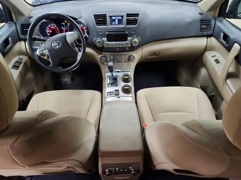 2011 TOYOTA HIGHLANDER BASE  