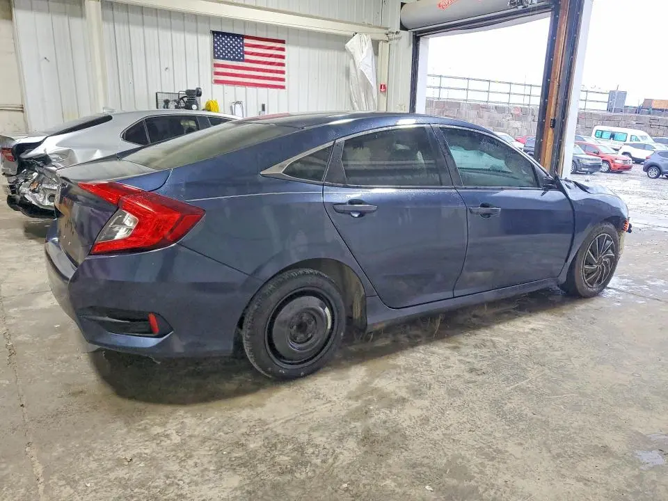2018 HONDA CIVIC LX  